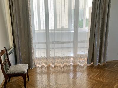 квартира за адресою Лаврська вул. (Січневого Повстання), 4-Б