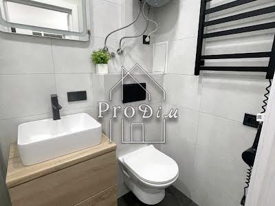 квартира по адресу Миколы Бажана просп., 17