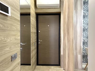 квартира за адресою Салютна вул., 2к6