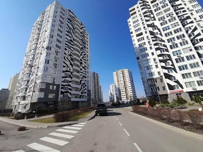 квартира за адресою Бровари, Павла Чубинського вул., 7-А