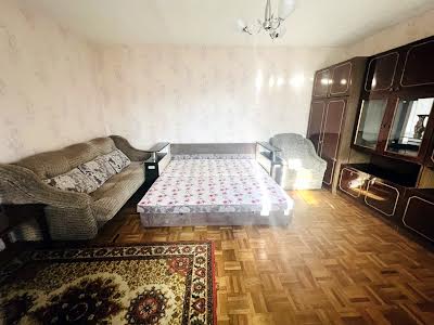 квартира по адресу Киев, Межигорская ул., 50