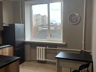квартира по адресу Новодарницкая ул., 13/18
