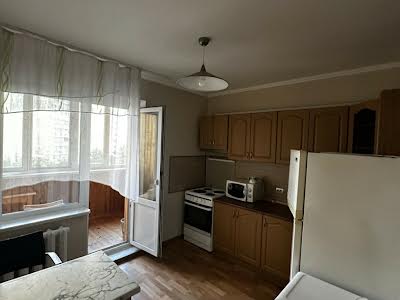 квартира за адресою Драгоманова вул., 12-А