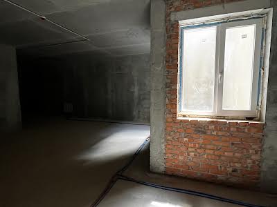 коммерческая по адресу Бровары, Василия Симоненко ул., 32