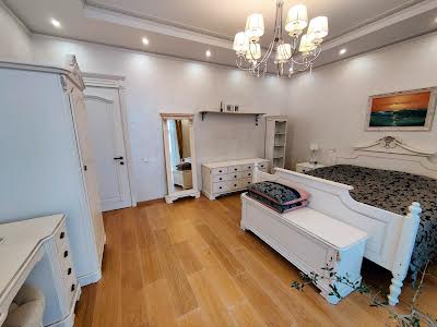квартира за адресою Назарівська вул. (Вєтрова), 23