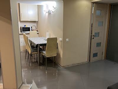 квартира за адресою Басейна вул., 12
