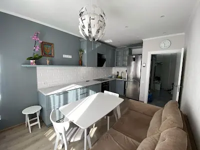 квартира за адресою Зарічна вул., 2