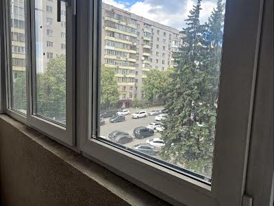 квартира за адресою Генерала Алмазова вул. (Кутузова), 18/7