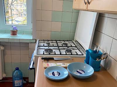 квартира за адресою Ольжича вул., 4