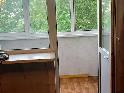 квартира за адресою Київ, Леоніда Каденюка просп. (Юрія Гагаріна), 18