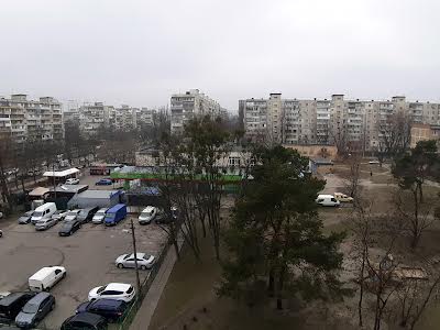 квартира за адресою Ореста Левицького вул. (Академіка Курчатова), 21