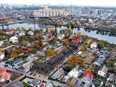 дом по адресу с. Петропавловская борщаговка, Живописна вулиця, 19