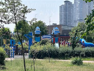 квартира за адресою Київ, Драгоманова вул., 31