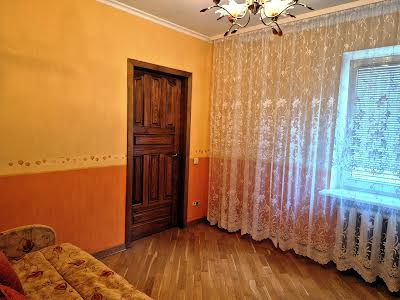 квартира за адресою Ревуцького вул., 44-Б