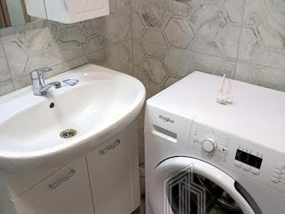 квартира за адресою Київ, Берковецька вул., 6Б