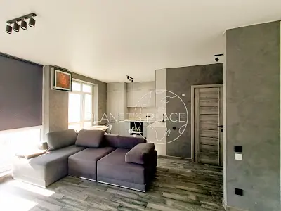 квартира за адресою Набережна вул., 8д