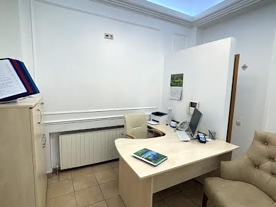 комерційна за адресою Січових Стрільців вул. (Артема), 42