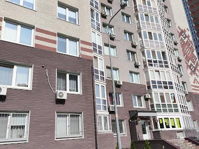 квартира за адресою Софії Русової вул., 5-Б