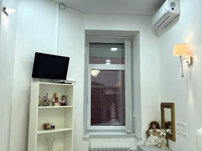 квартира по адресу Малая Житомирская ул., 5