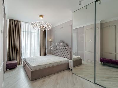 квартира по адресу Авиаконструктора Антонова ул., 2б