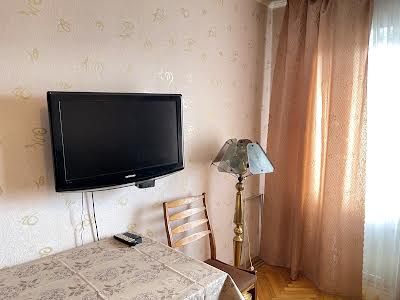 квартира за адресою Героїв Дніпра вул., 34-А