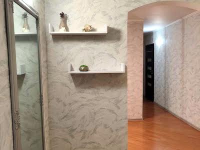квартира за адресою Оноре де Бальзака вул., 4