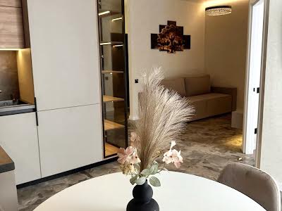 квартира за адресою Краснова вул., 3а