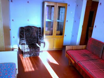 квартира за адресою Анни Ахматової вул., 25