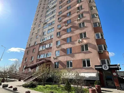 квартира по адресу Соломии Крушельницкой ул., 15