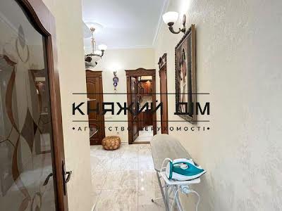 квартира за адресою Зарічна вул., 1-Б