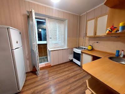 квартира за адресою Райдужна вул., 41