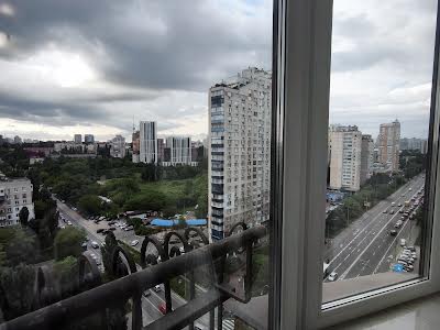 квартира по адресу Вячеслава Черновола ул., 27
