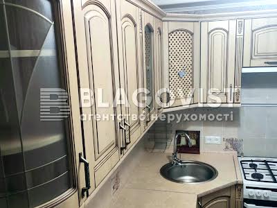 квартира за адресою Солом'янська вул., 16