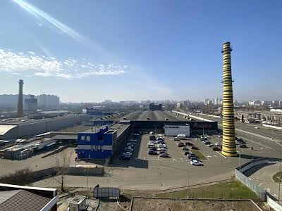 коммерческая по адресу Лугова, 13ж