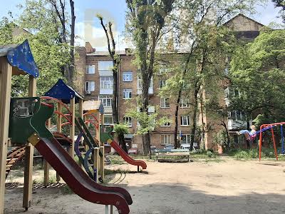 квартира за адресою Черняховського вул., 12