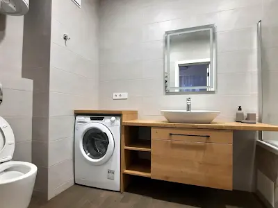 квартира за адресою Зарічна вул., 6/2