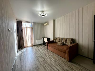 квартира за адресою Регенераторна вул., 4
