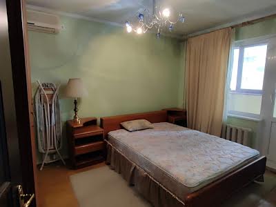 квартира по адресу Киев, Драгоманова ул., 14