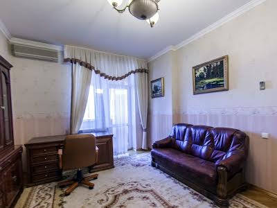 квартира по адресу Старонаводницкая ул., 13-А