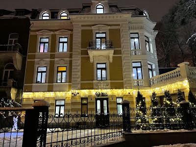 коммерческая по адресу Парковая ул. (Конева), 12