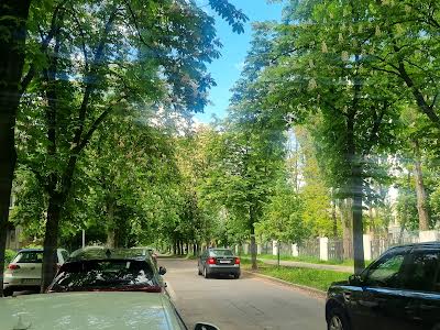 квартира по адресу Академіка Стражеска ул., 1
