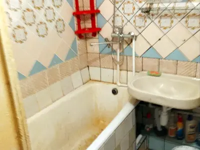 квартира за адресою Академіка Булаховського вул., 42/43