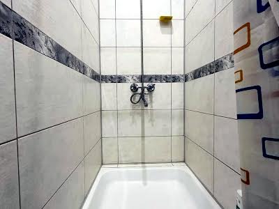 квартира за адресою Новодарницька вул., 14
