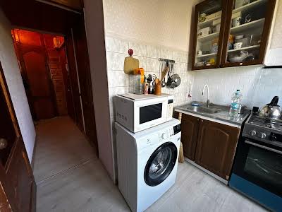 квартира за адресою Харків, Нескорених вул. (Героїв Праці), 12г