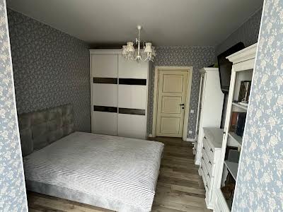 квартира за адресою Академіка Амосова вул., 63