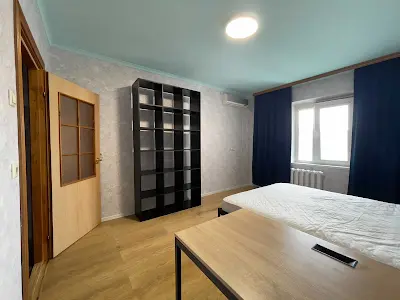квартира за адресою Драгоманова вул., 12