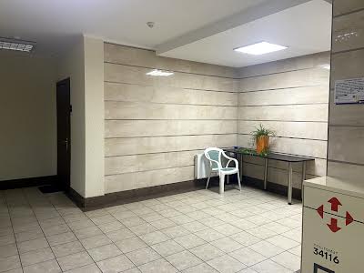 коммерческая по адресу Деміівська, 14