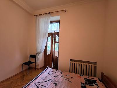 квартира за адресою Київ, Межигірська вул., 30