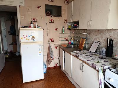 квартира за адресою Романа Шухевича просп. (Генерала Ватутіна), 30