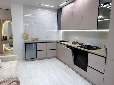 квартира по адресу с. Софиевская борщаговка, Мартинова просп., 20